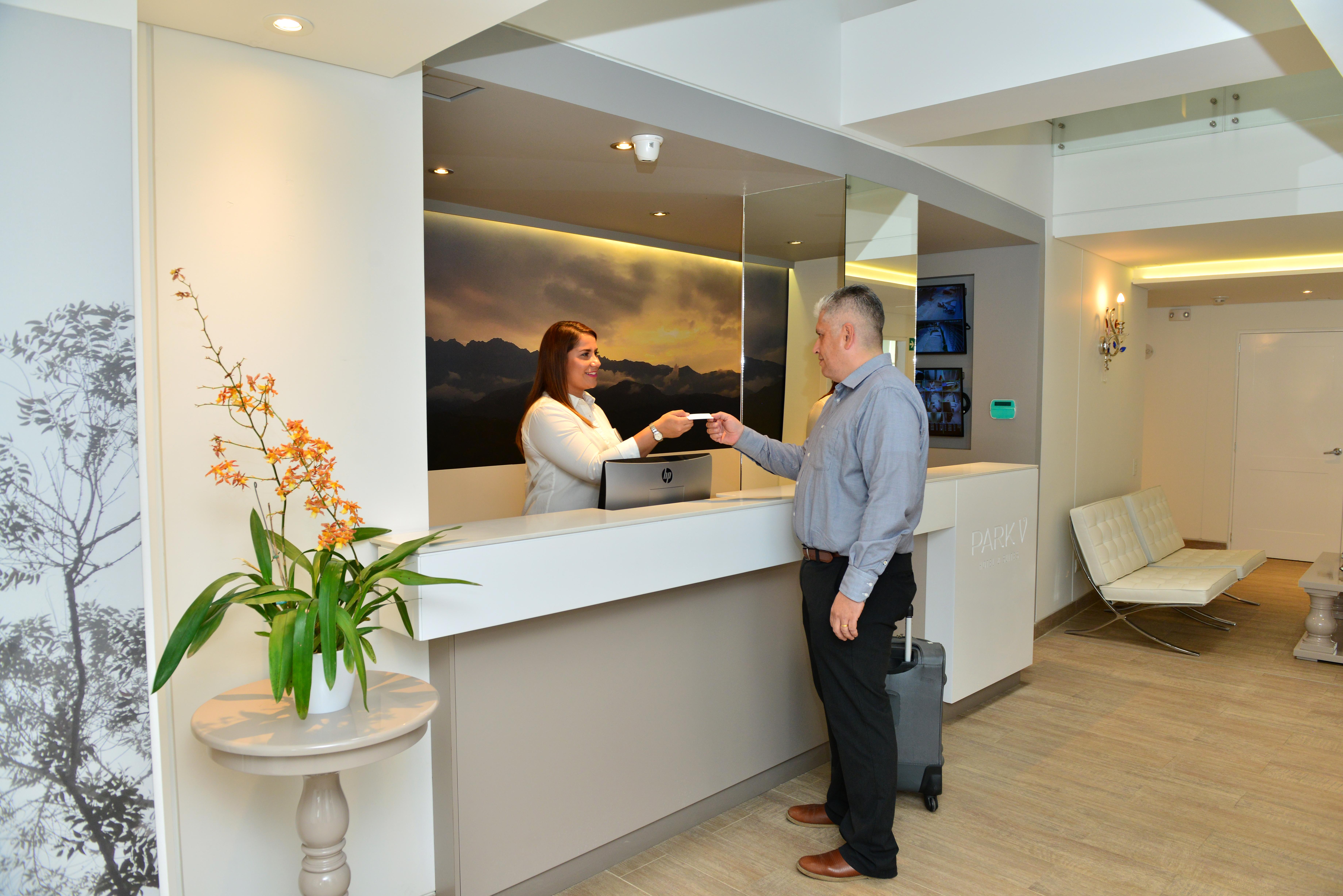 Park V Hotel & Suites กาลี ภายนอก รูปภาพ