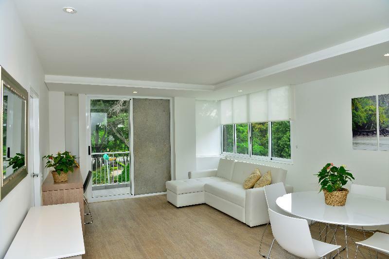 Park V Hotel & Suites กาลี ภายนอก รูปภาพ